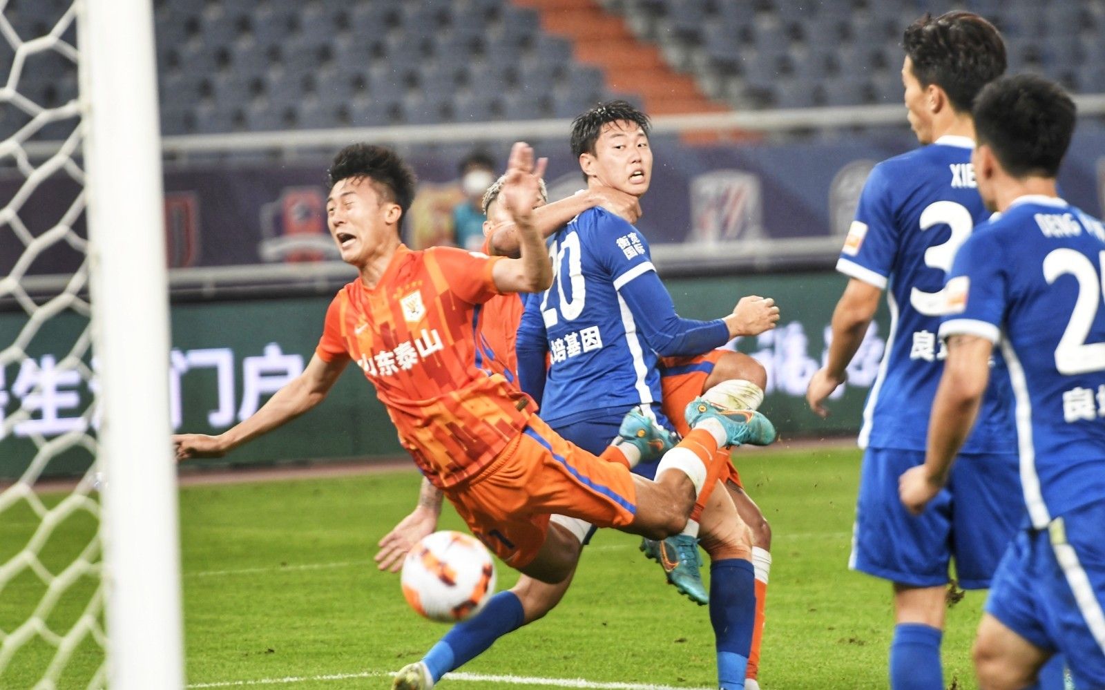 官方：阿森纳旧将霍尔丁自由转会加盟科罗拉多急流