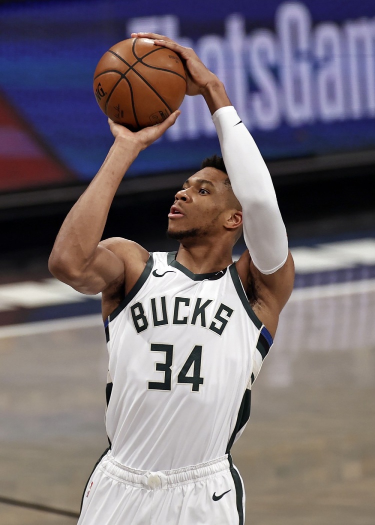 棒球与Statcast：解析外野手的“路线效率”