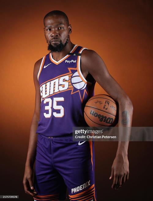 摩托辣妹太爽了！《鸣潮》3.0版本更新上线