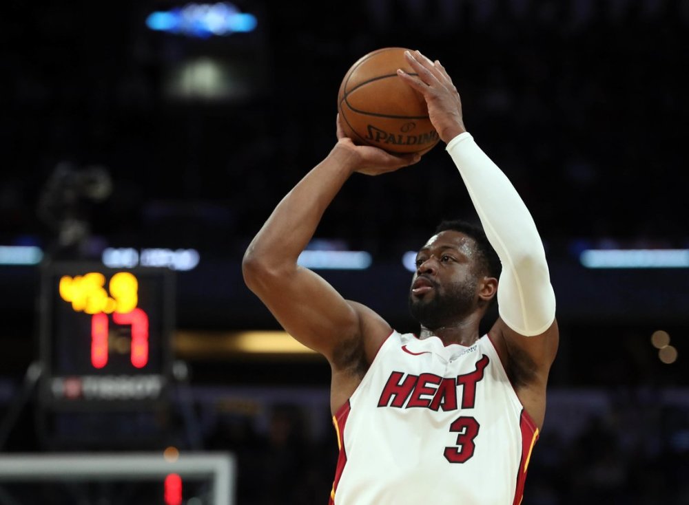 [图]谢尔基传射赖因德斯破门 曼城2-1诺丁汉森林