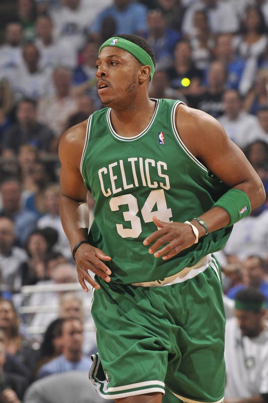 69记！克尼佩尔成为史上生涯前20场命中三分最多的球员