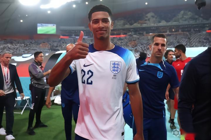 东契奇38+10+10，湖人完败马刺！詹姆斯缺战，文班亚马16+14+4帽末节暴走